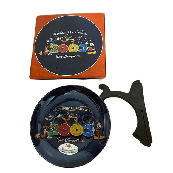 Walt Disney World 2003 Collector’s Plate NEW The Magical Place to Be Mickey - Picture 1 of 4